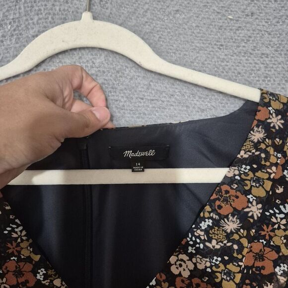 Madewell Orchard Flutter-Sleeve Dress in Fan Floral Mix Block Dark Midnight 14 - Picture 2 of 7
